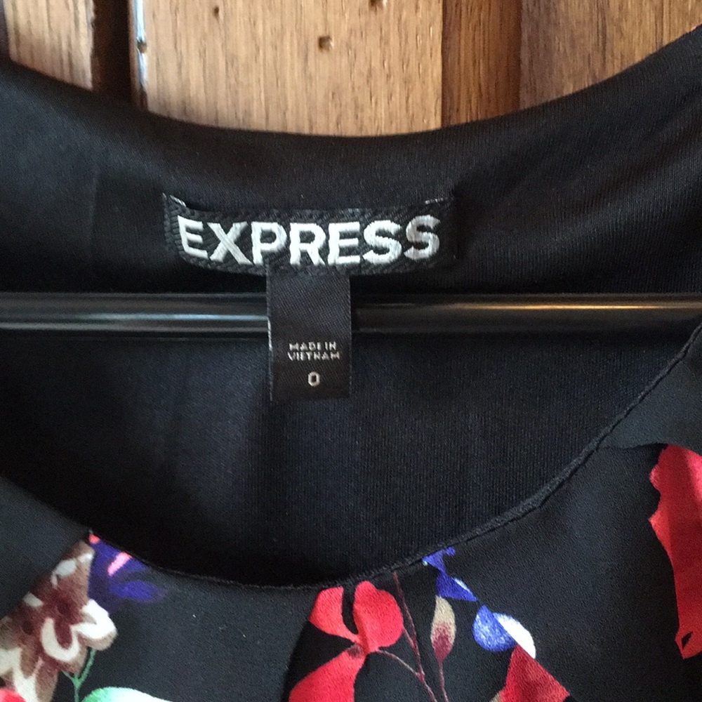 Express Summer Dress - Picture 2 of 4